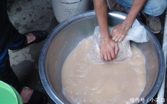  【长胖】女人过了40岁, 晚餐时间泡点“它”, 不长胖还养宫, 脸嫩肤白貌美