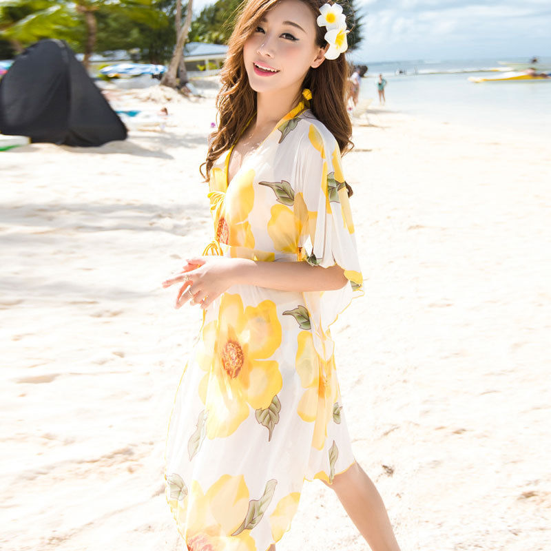 三伏天海边纳凉，比基尼+丁字裤，时尚清凉，秀出翘臀，美得爆哦