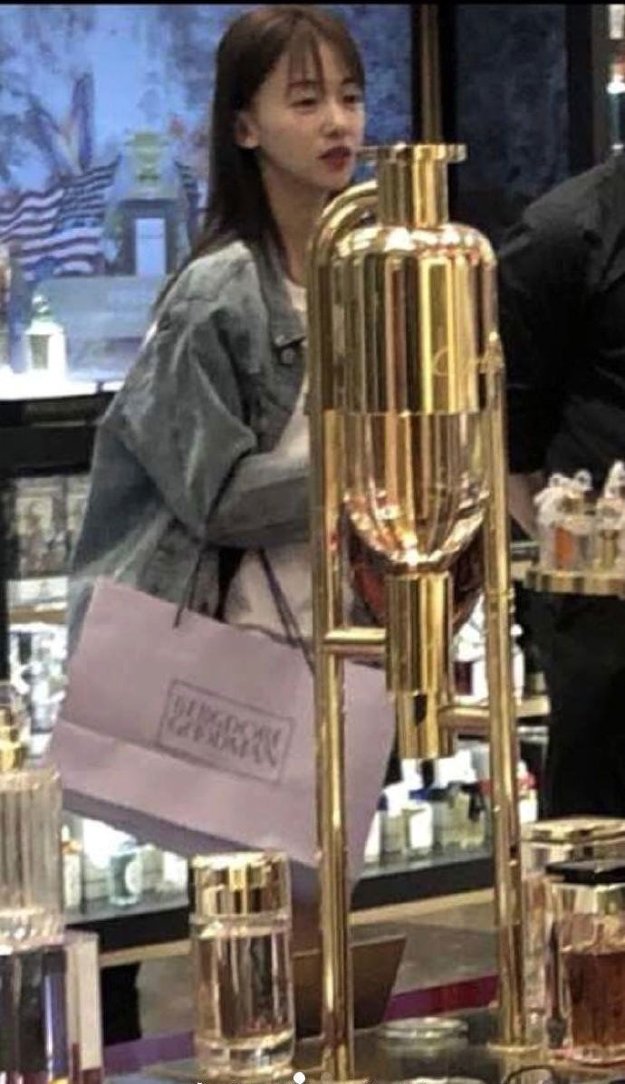 网络暴力太可怕吴谨言又躺枪!黑粉盗他人图称吴谨言耍大牌态度差