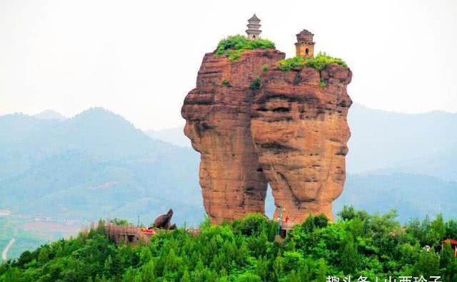 河北山峰上的神秘古塔,至今仍无法解释