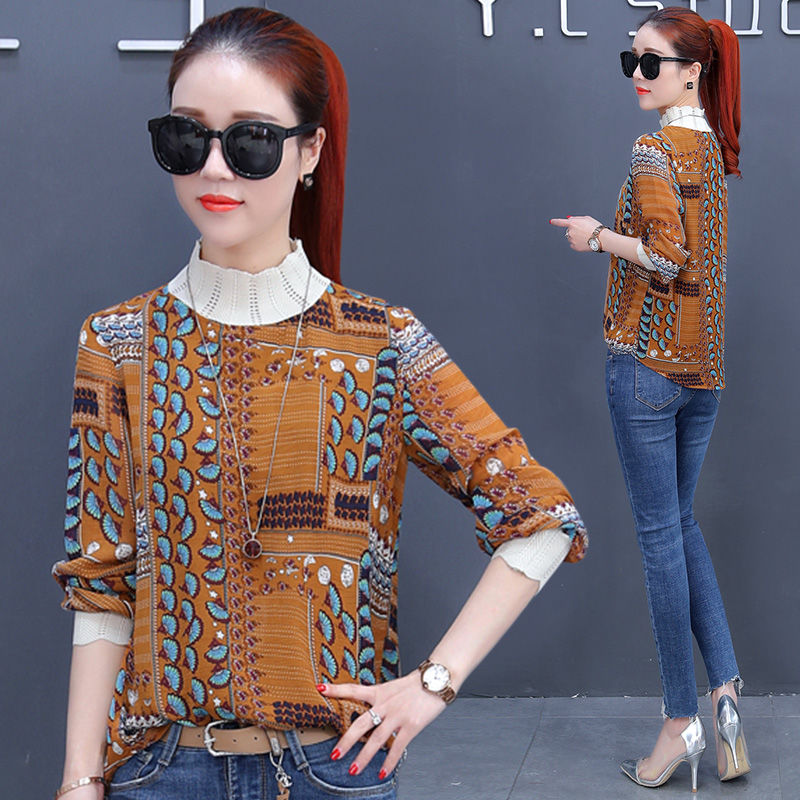 如果你有42岁，中秋回家就穿洋气小衫，配小脚裤，美的楚楚动人