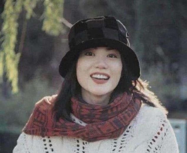 『风华绝代』不老女神!38张王菲的珍贵老照片曝光,真的是天生丽质,风华绝代