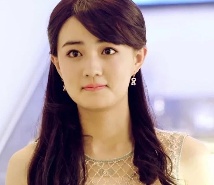 徐璐“嫌弃”自己脸方？我不信！明明看起来很高级！