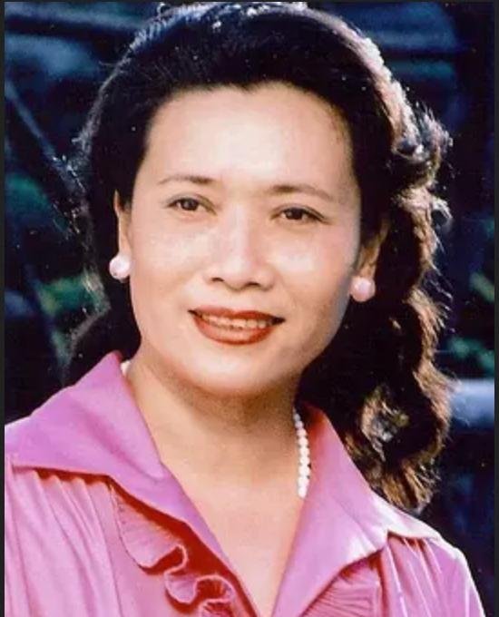#去世#她红过李谷一,一生演唱800多首歌,丈夫去世,将骨灰放在卧室