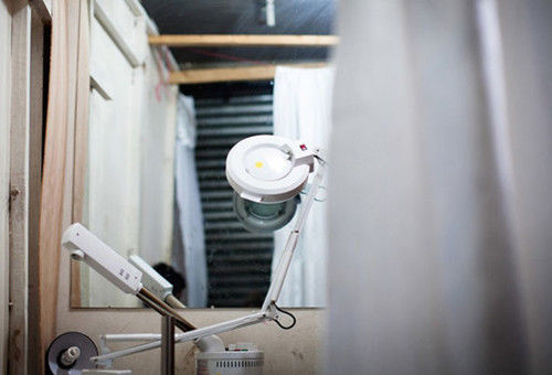 比整容还猛，非洲黑人少女流行把全身漂白