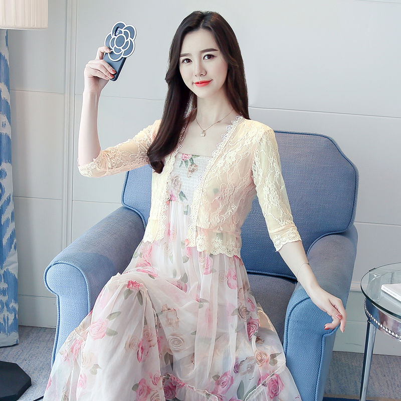 媳妇个子矮,不敢买长裙,9月就穿“秋披肩”,时尚又显高