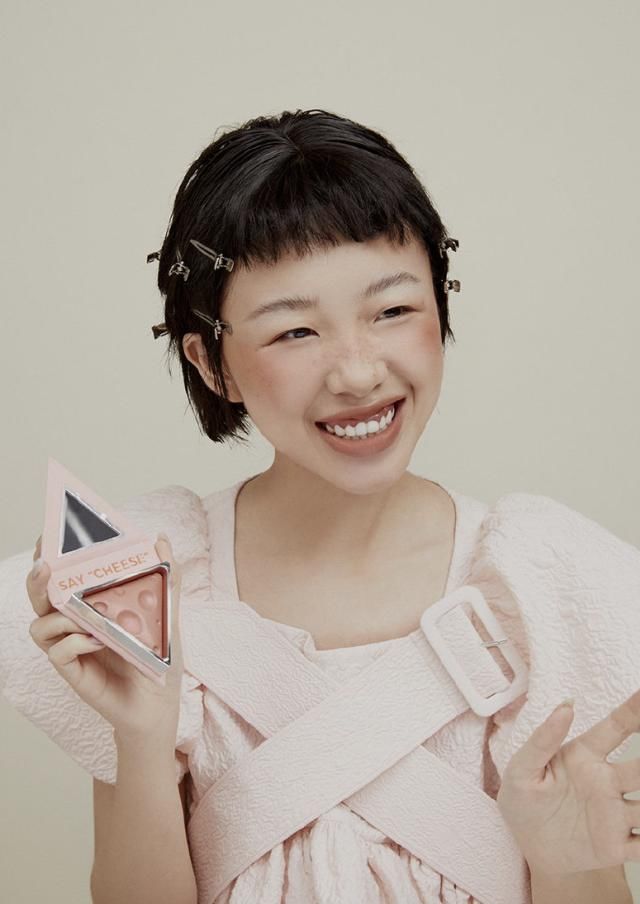  『余男』被半藏森林三到众人皆知后，阿沁的妆面有点儿释放自己吧啊