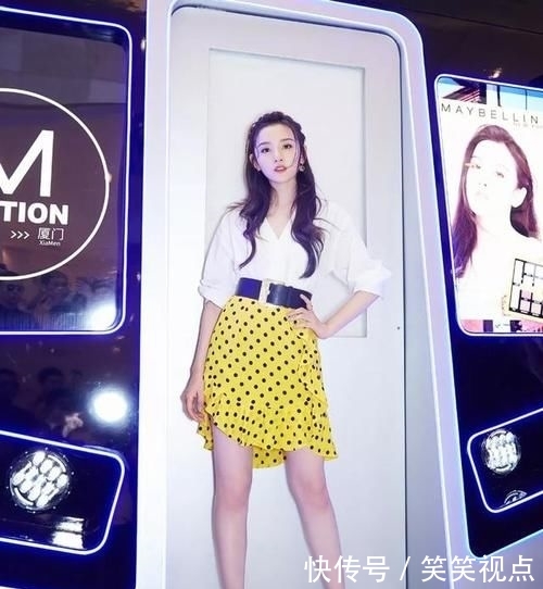 「手掌撑地」如何让穿短裙的你更加好看,练习瑜伽获得好身材,成就女神梦想