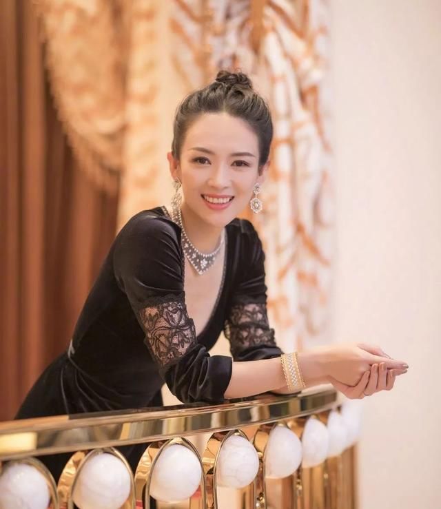 照着这篇做发型，夏日清爽又大方