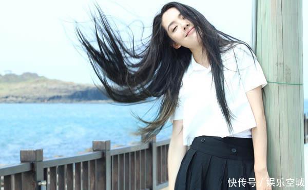 当34的郭碧婷与39的陈乔恩撞衫，年龄只差5岁，视觉效果竟这么大