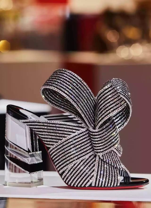 Maison Margiela专治时尚网瘾综合症 Viktor&amp;Rolf 25周年回顾