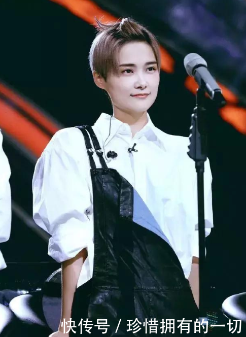 李宇春做节目最简单的发型，从春哥变回春妹，这发型得推荐给女友