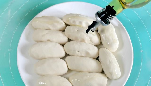 「用手揉成」肉饼这样做最好吃,调馅、和面有秘诀,一抻一拉酥脆多层,太香了