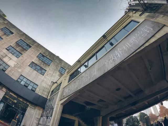 这个公园被外媒评为中国的“伦敦西区”，谁曾想它过去却是个工厂