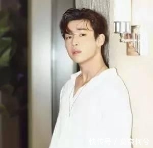 搭配:适合20岁左右青春男生发型,寻找最灿烂的青春时光