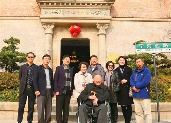 【回忆】杜月笙女儿回忆,对父亲最大打击是戴笠身亡,失态几乎崩溃要跳楼