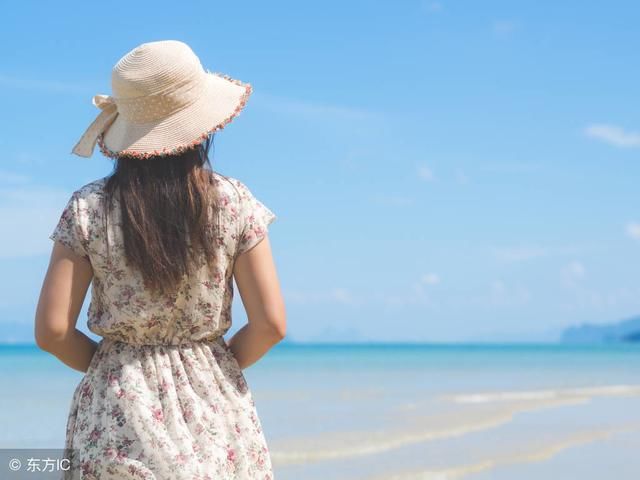 丰满的女人别穿连衣裙，试试这些裙子，完美身材美美展现，美爆