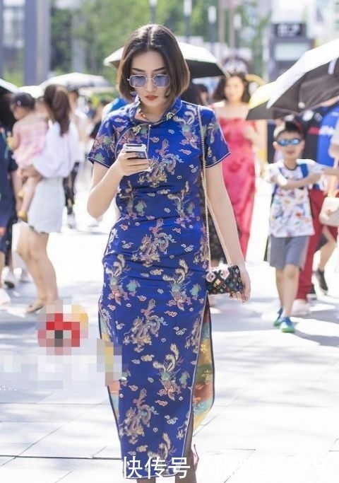 『小姐姐』复古系单品贝雷帽深受美女的青睐,搭配服装更显美,真是潮品呀!