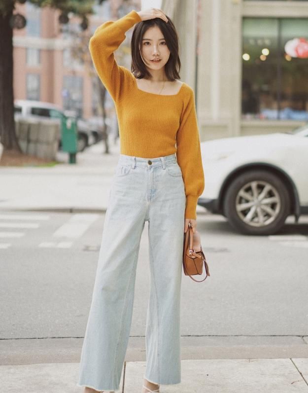 『针织衫』本以为她穿包臀裙扮温柔,可当看清全图,才知穿的有多出彩