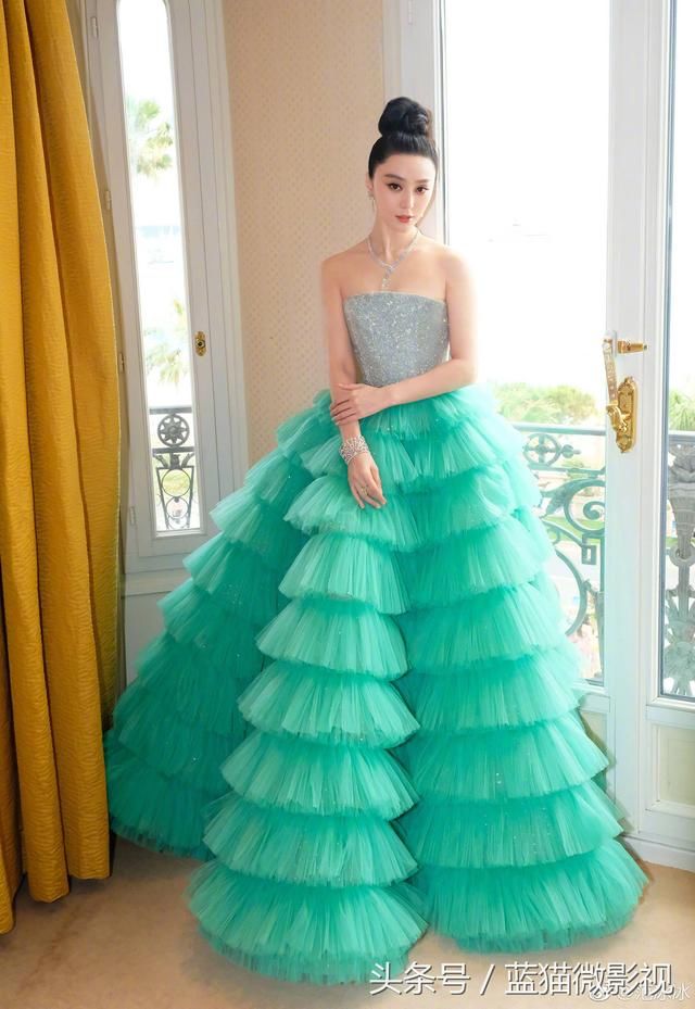 范冰冰因片酬太少拒演《手机2》，冯小刚亲自为她澄清正名