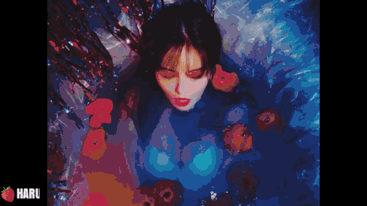 小野马金泫雅夏日强势回归，浴缸镜头让人喷血，小蛮腰穿搭更绝妙