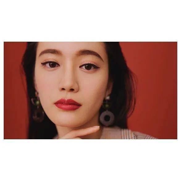  「独立」「中国妆」在外网爆火，它真的是女性独立的象征吗？