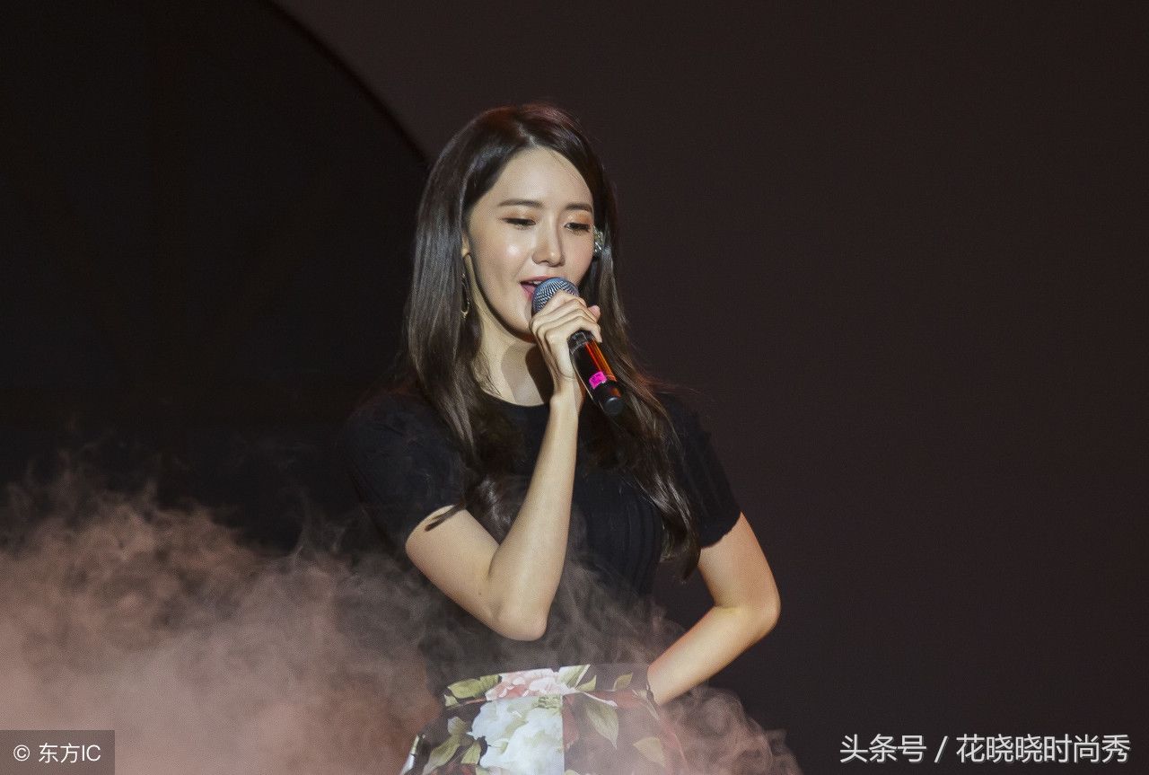 林允儿穿裙子太美了，女神中的女神啊!