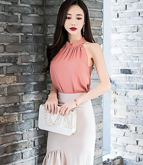  【半身裙】气质半身裙文艺范十足，洋溢青春气息，清丽脱俗很休闲！