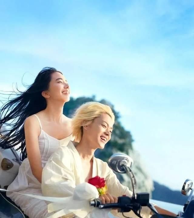  溺水小刀■小松菜奈感情曝出！敢和权志龙“抢”女性的还有谁？