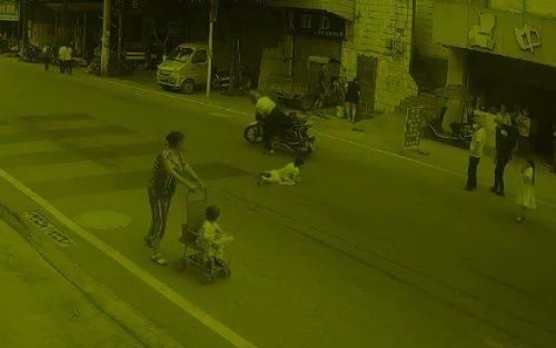责任|长寿一女童横穿马路被撞 事故双方负同等责任