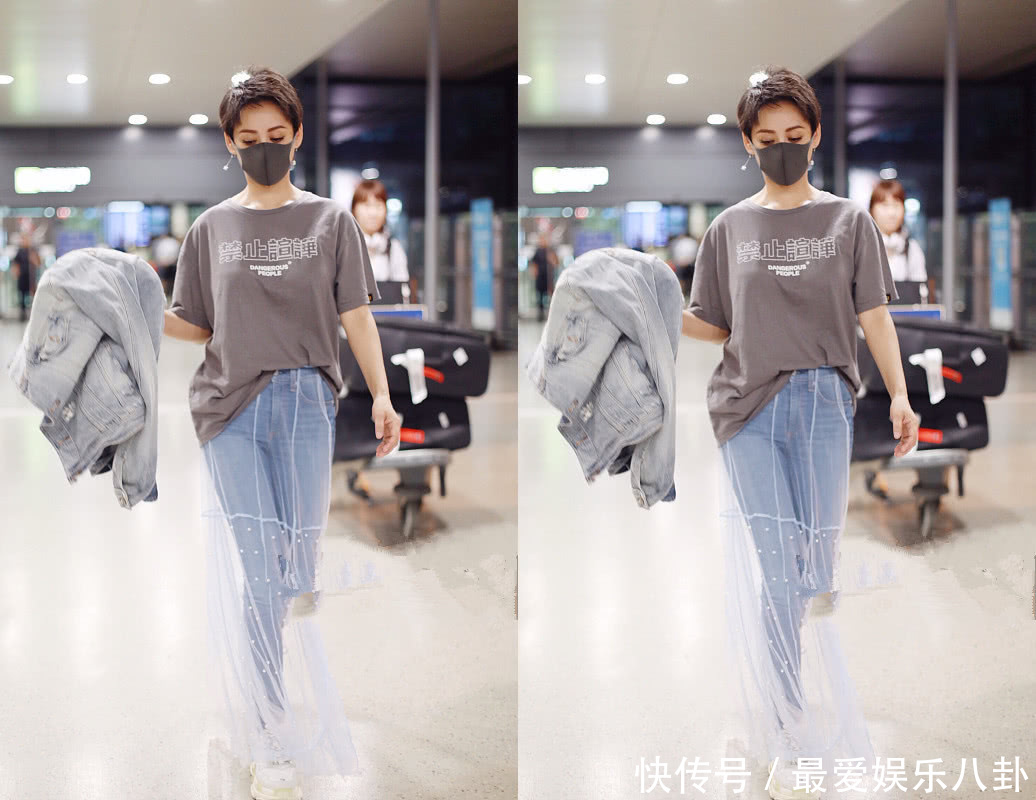 46岁宁静走猫步！穿牛仔裤套纱裙超时髦，网友：“禁止喧哗”亮瞎