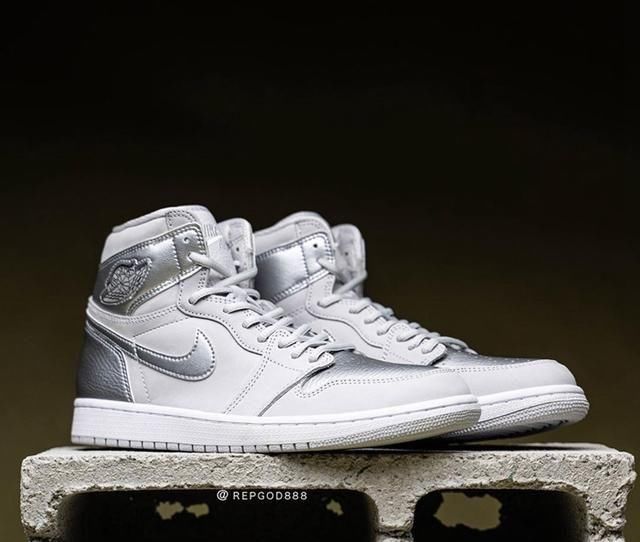  『回归』超限量「日本限定」Air Jordan 1 七月回归，实物上脚曝光