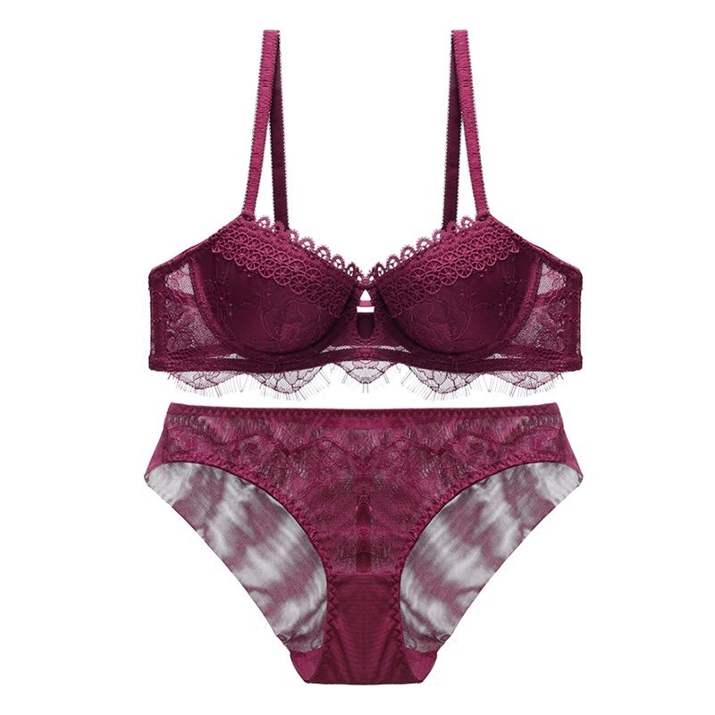 迷人蕾丝文胸，女人无法抵御的美丽，为你的性感魅力加分