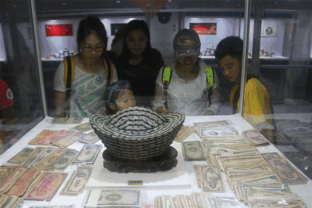 走进一座山，不小心发现山中藏着这样一座神仙寺庙!