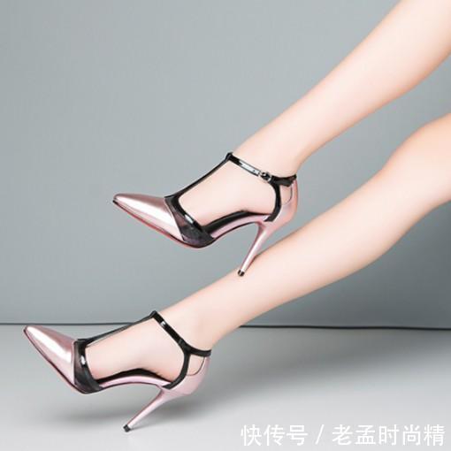  [尖头凉鞋]细跟美鞋不仅有气质，而且能完美勾勒出脚部时尚感！