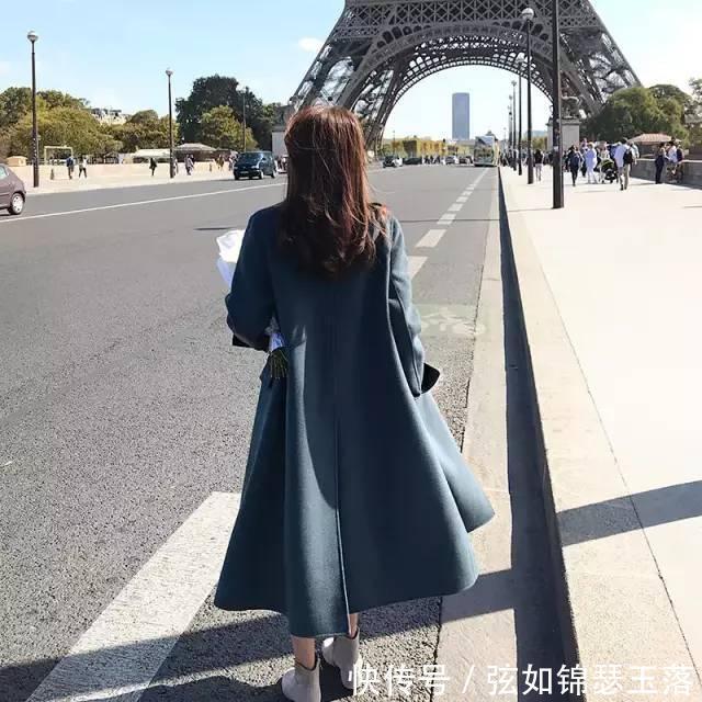 『大衣』最后说一次穿大衣不要配平底鞋,土瞧下图这样穿,超嫩美