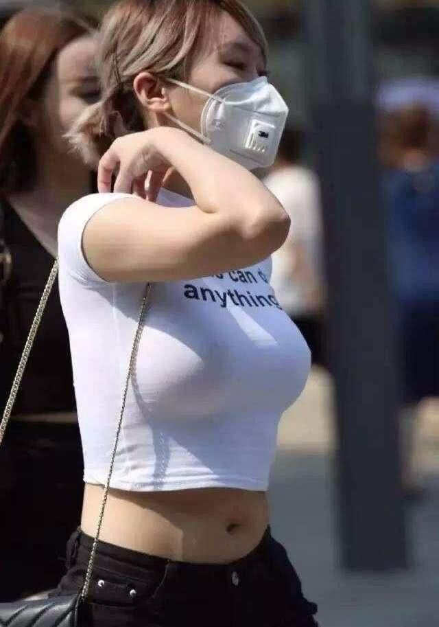 街拍,姐姐这身体简直就是完美,看着就很天然很实在