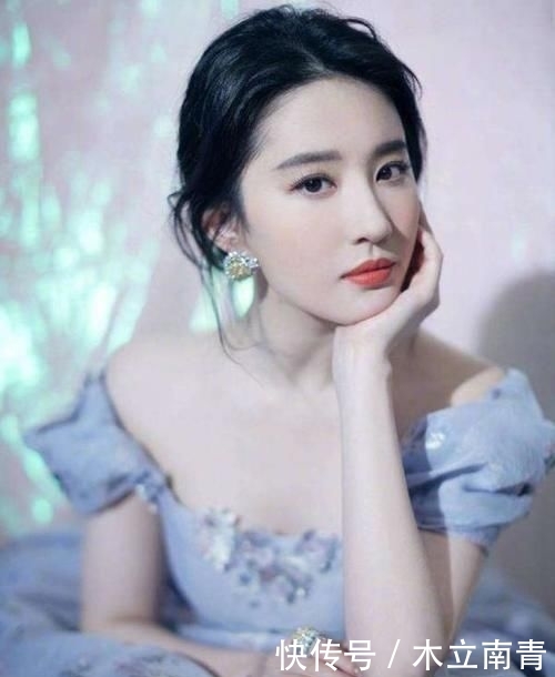 『让自己』“会化妆”和“不会化妆”差距实在太大,学会这4点,秒变高颜值