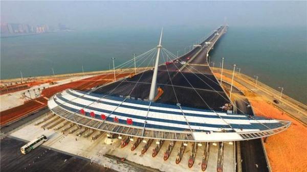 内地人开车来到港珠澳大桥，为何又要打道回府？过次桥不容易