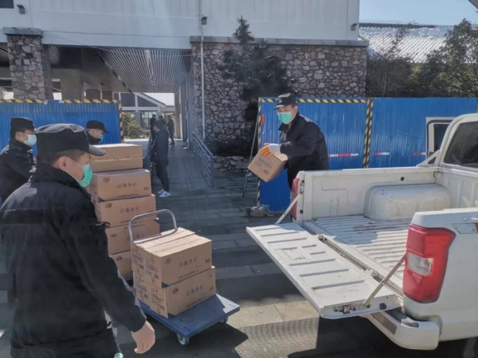  【东湖风景区】力争床等人!武汉将再建10座方舱医院 新增万余床