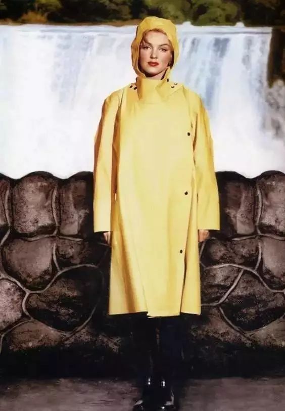 防雨防晒，夏天可以穿的时髦外套了解一下