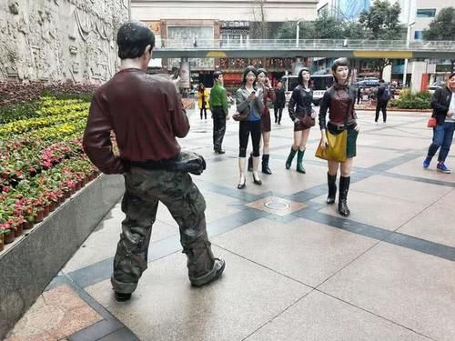 四川省最繁华的步行街——成都春熙路