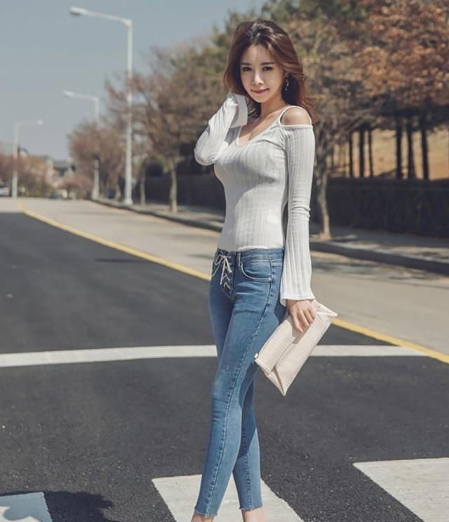  女人味■时尚牛仔裤，气质优雅知性，魅力成熟有女人味！