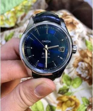 金秋时尚利来国际欧米茄璀璨星空男士手表系列