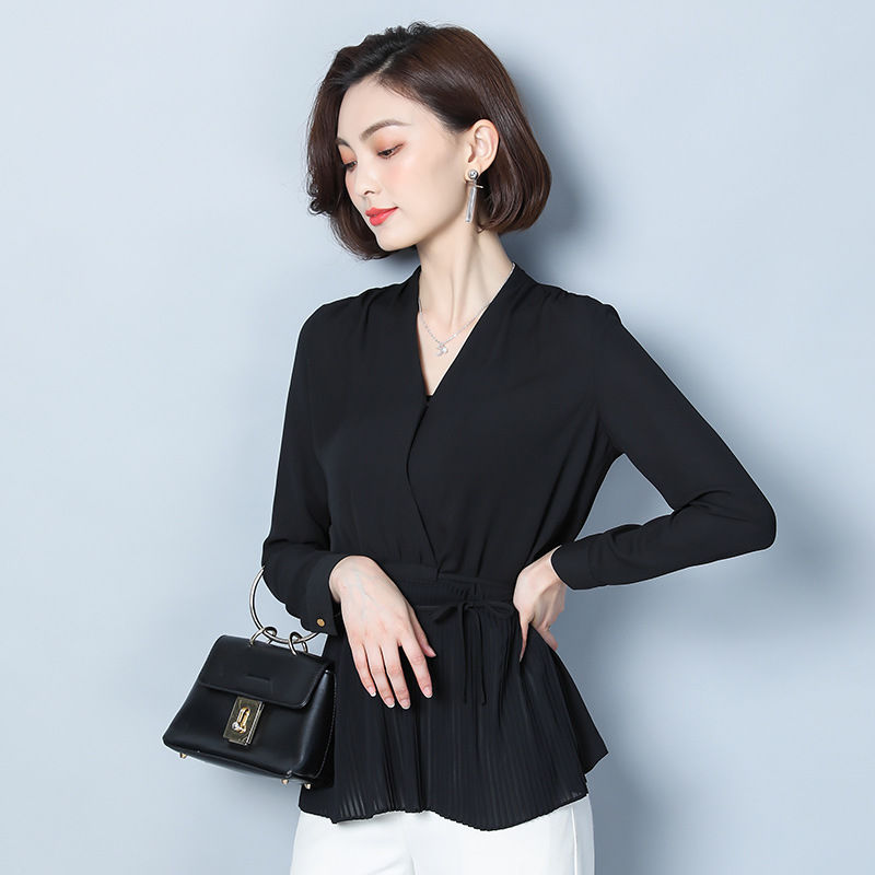 等了三天三夜，刚上市的小衫，搭阔腿裤，70后老婆穿多美多迷人