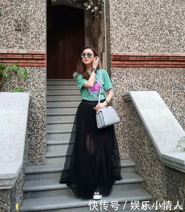 林志玲哪像43岁的女人？碎花裙＋银色高跟鞋，这身材保持得太好