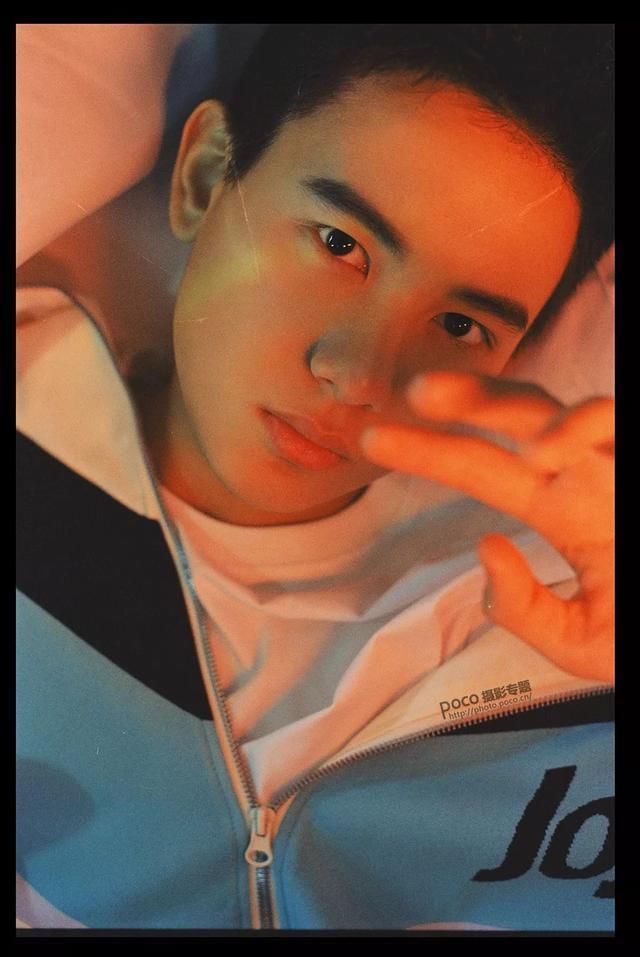 男生这样拍，路人甲秒变行走的画报!