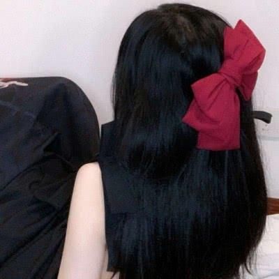  【女生】为啥头发刚洗完，睡一晚就油了？多半因为这3点，00后女生要早知！