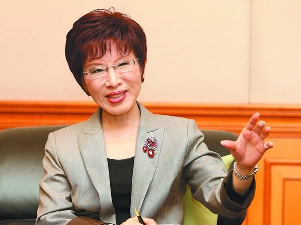 洪秀柱对“换柱”释然:把两岸政策说清楚