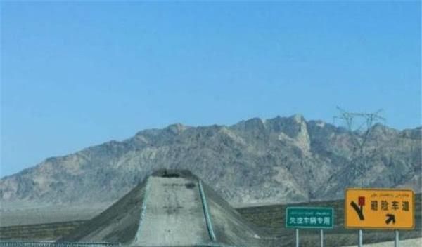  「好坏」开车技术好坏怎样判断？老司机：无关驾龄，关键看这“4